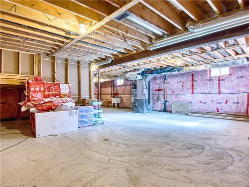 7725 Black Maple Drive, Niagara Falls, ON - Indoor Photo Showing Basement