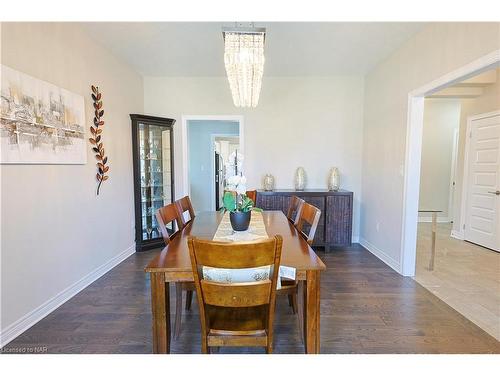 13 Cinnamon Street, Thorold, ON - Indoor Photo Showing Dining Room