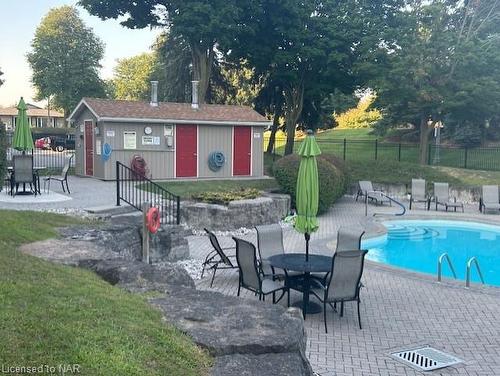 504-5100 Dorchester Road, Niagara Falls, ON - Outdoor With In Ground Pool