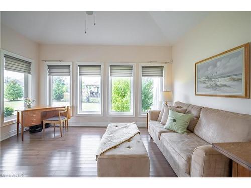 3458 Trillium Crescent Crescent, Ridgeway, ON - Indoor Photo Showing Living Room