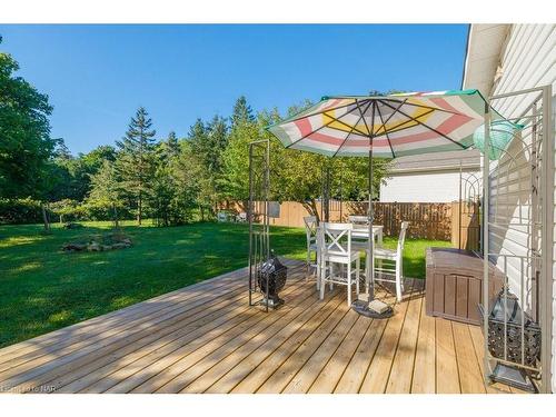 25 Margaret Street, Thorold, ON - Outdoor With Deck Patio Veranda