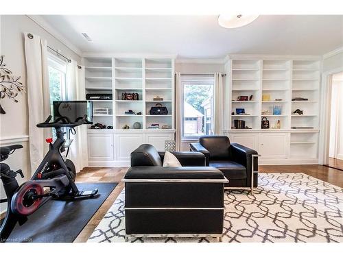 9 Shaldan Lane, Fonthill, ON - Indoor Photo Showing Gym Room