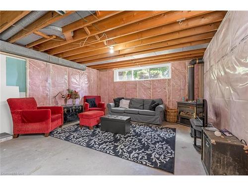 39 Home Street, Welland, ON - Indoor Photo Showing Basement