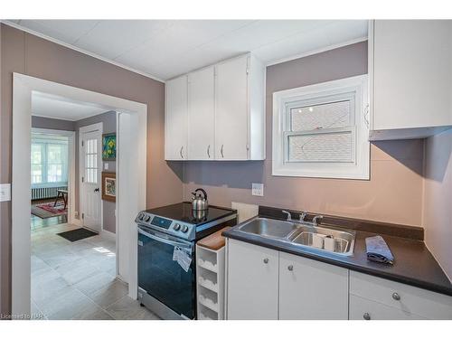 34 Park Street, Port Colborne, ON - Indoor Photo Showing Kitchen With Double Sink