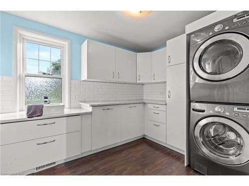 780 Niagara Stone Road, Niagara-On-The-Lake, ON - Indoor Photo Showing Laundry Room