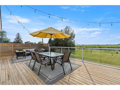 780 Niagara Stone Road, Niagara-On-The-Lake, ON - Outdoor With Deck Patio Veranda