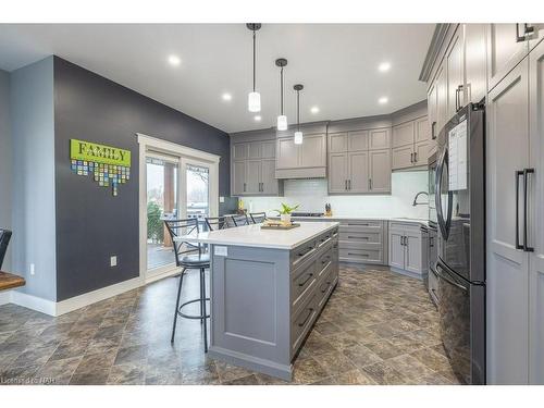 53214 Winger Road, Wainfleet, ON - Indoor Photo Showing Kitchen With Upgraded Kitchen