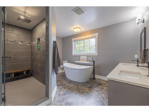 53214 Winger Road, Wainfleet, ON - Indoor Photo Showing Bathroom