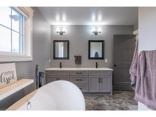 53214 Winger Road, Wainfleet, ON - Indoor Photo Showing Bathroom