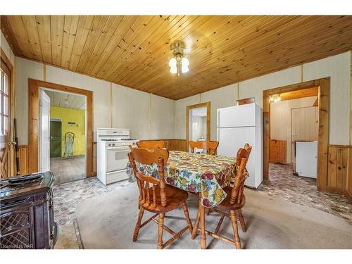 2148 3Rd Con Rd Road, Port Colborne, ON - Indoor Photo Showing Dining Room