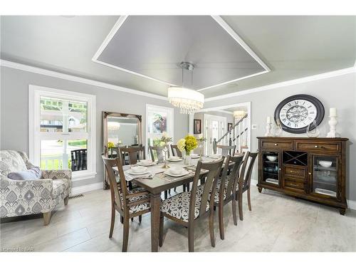 3593 Glen Elgin Drive, Jordan, ON - Indoor Photo Showing Dining Room