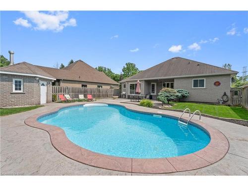 2663 Thompson Road, Niagara Falls, ON - Outdoor With In Ground Pool With Deck Patio Veranda With Backyard With Exterior