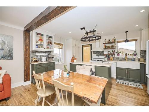 62 Balmoral Avenue, Welland, ON - Indoor Photo Showing Dining Room