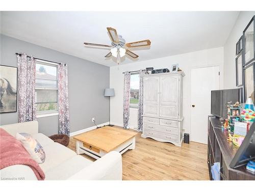 62 Balmoral Avenue, Welland, ON - Indoor Photo Showing Other Room