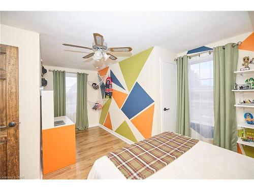 62 Balmoral Avenue, Welland, ON - Indoor Photo Showing Bedroom