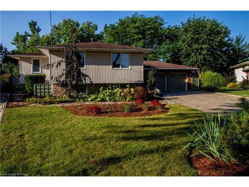 8 Janet Court, St. Catharines, ON - Outdoor With Deck Patio Veranda