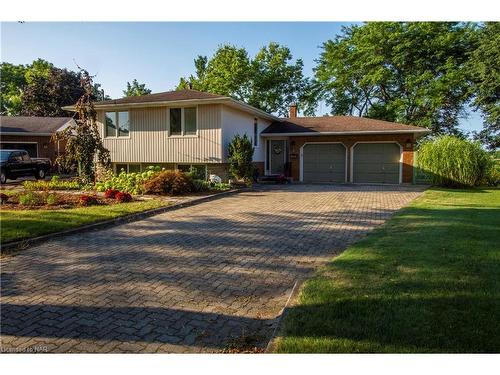 8 Janet Court, St. Catharines, ON - Outdoor With Deck Patio Veranda