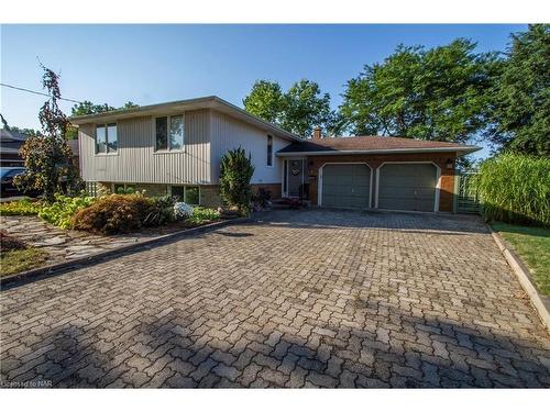 8 Janet Court, St. Catharines, ON - Outdoor With Deck Patio Veranda