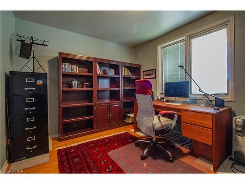 8 Janet Court, St. Catharines, ON - Indoor Photo Showing Office