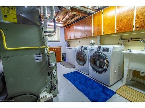 8 Janet Court, St. Catharines, ON - Indoor Photo Showing Laundry Room