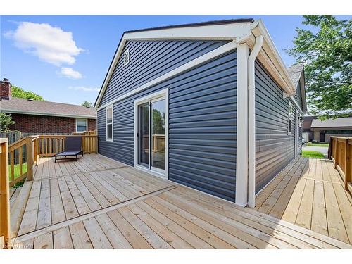 3967 Welland Street, Niagara Falls, ON - Outdoor With Deck Patio Veranda With Exterior