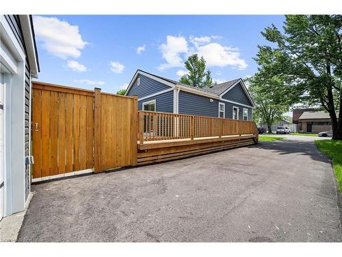 3967 Welland Street, Niagara Falls, ON - Outdoor With Exterior