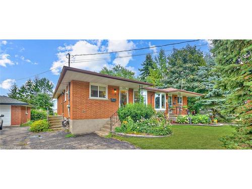 1439 Station Street, Fonthill, ON - Outdoor