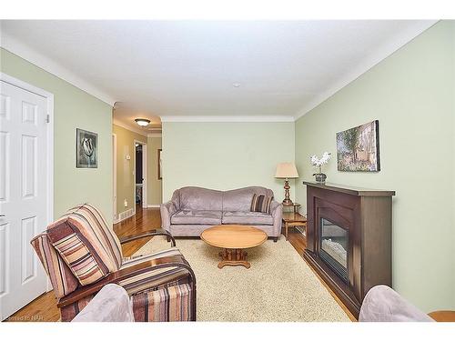 1439 Station Street, Fonthill, ON - Indoor Photo Showing Living Room With Fireplace