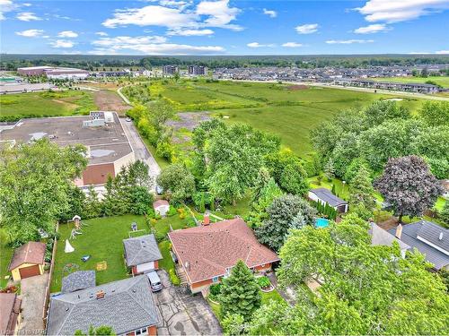 1439 Station Street, Fonthill, ON - Outdoor With View