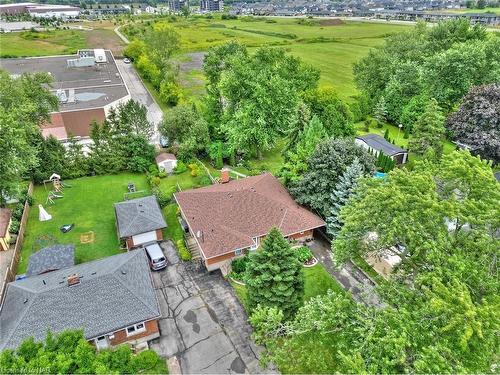 1439 Station Street, Fonthill, ON - Outdoor With View