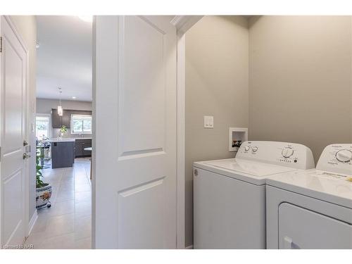 7299 Sherrilee Crescent, Niagara Falls, ON - Indoor Photo Showing Laundry Room