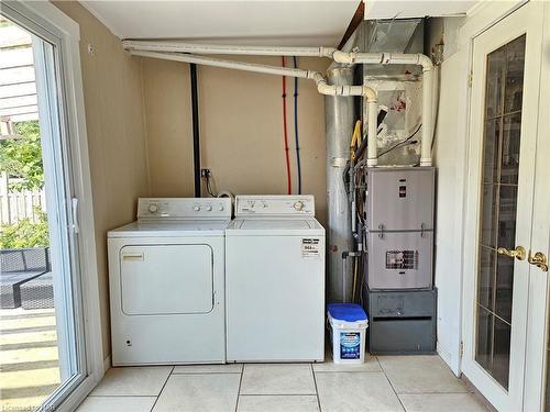 381 Washington Road, Fort Erie, ON - Indoor Photo Showing Laundry Room