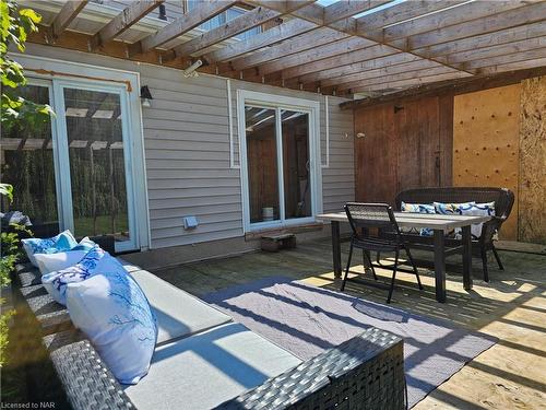 381 Washington Road, Fort Erie, ON - Outdoor With Deck Patio Veranda With Exterior