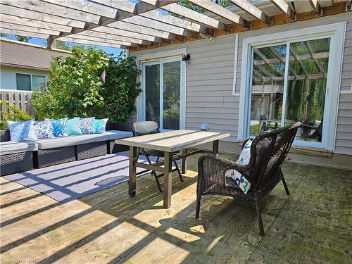 381 Washington Road, Fort Erie, ON - Outdoor With Deck Patio Veranda With Exterior