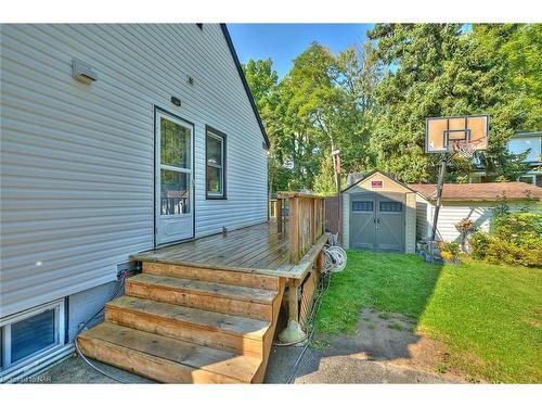 5737 Brookfield Avenue, Niagara Falls, ON - Outdoor With Exterior