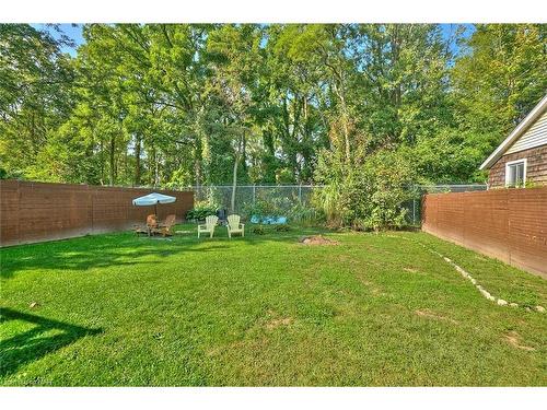 5737 Brookfield Avenue, Niagara Falls, ON - Outdoor