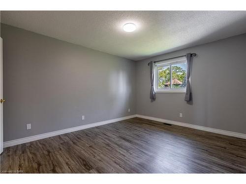 19 Wallace Avenue, Port Colborne, ON - Indoor Photo Showing Other Room