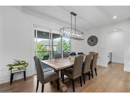 18 Four Mile Creek Road, Niagara-On-The-Lake, ON - Indoor Photo Showing Dining Room