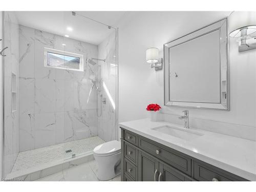 18 Four Mile Creek Road, Niagara-On-The-Lake, ON - Indoor Photo Showing Bathroom