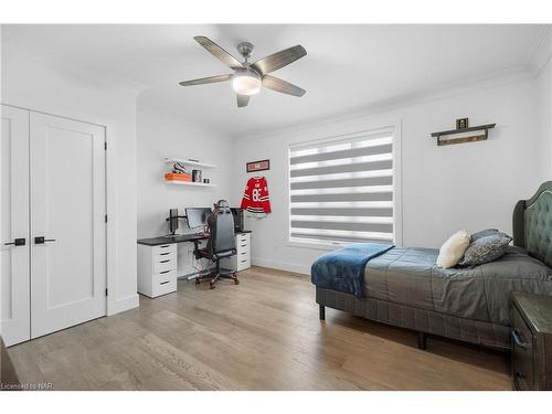 18 Four Mile Creek Road, Niagara-On-The-Lake, ON - Indoor Photo Showing Bedroom