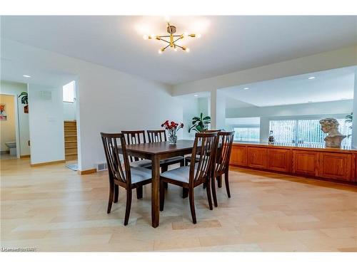 5109 River Road, Niagara Falls, ON - Indoor Photo Showing Dining Room