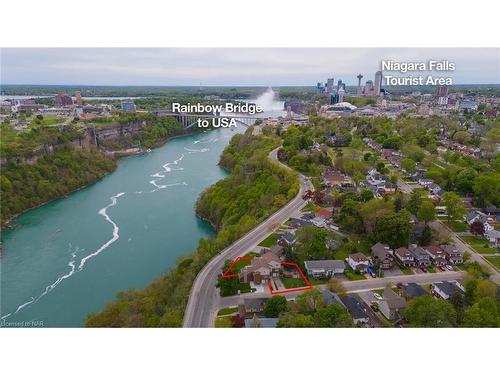 5109 River Road, Niagara Falls, ON - Outdoor With Body Of Water With View