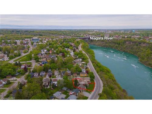 5109 River Road, Niagara Falls, ON - Outdoor With Body Of Water With View