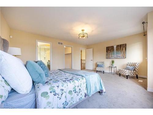 38-7333 Lionshead Avenue, Niagara Falls, ON - Indoor Photo Showing Bedroom