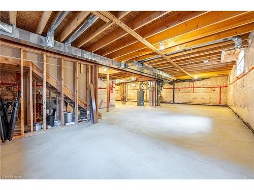 38-7333 Lionshead Avenue, Niagara Falls, ON - Indoor Photo Showing Basement