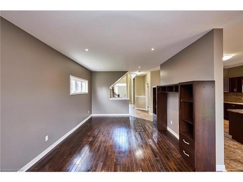 58 Carlisle Drive, Welland, ON - Indoor Photo Showing Other Room