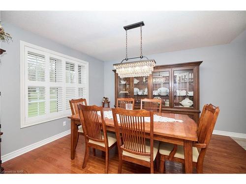 1345 Parkside Avenue, Fort Erie, ON - Indoor Photo Showing Dining Room