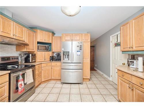 1345 Parkside Avenue, Fort Erie, ON - Indoor Photo Showing Kitchen