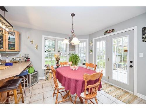 1345 Parkside Avenue, Fort Erie, ON - Indoor Photo Showing Dining Room