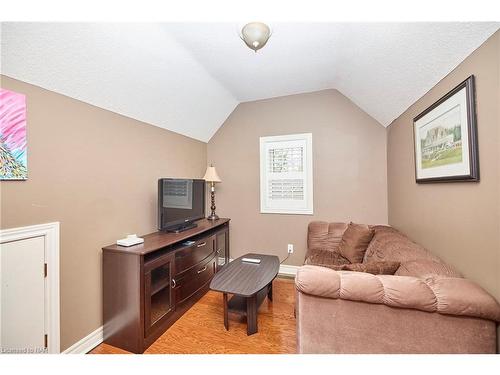 1345 Parkside Avenue, Fort Erie, ON - Indoor